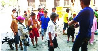 卧底演艺公司:赚钱靠手段 拍片为洗钱