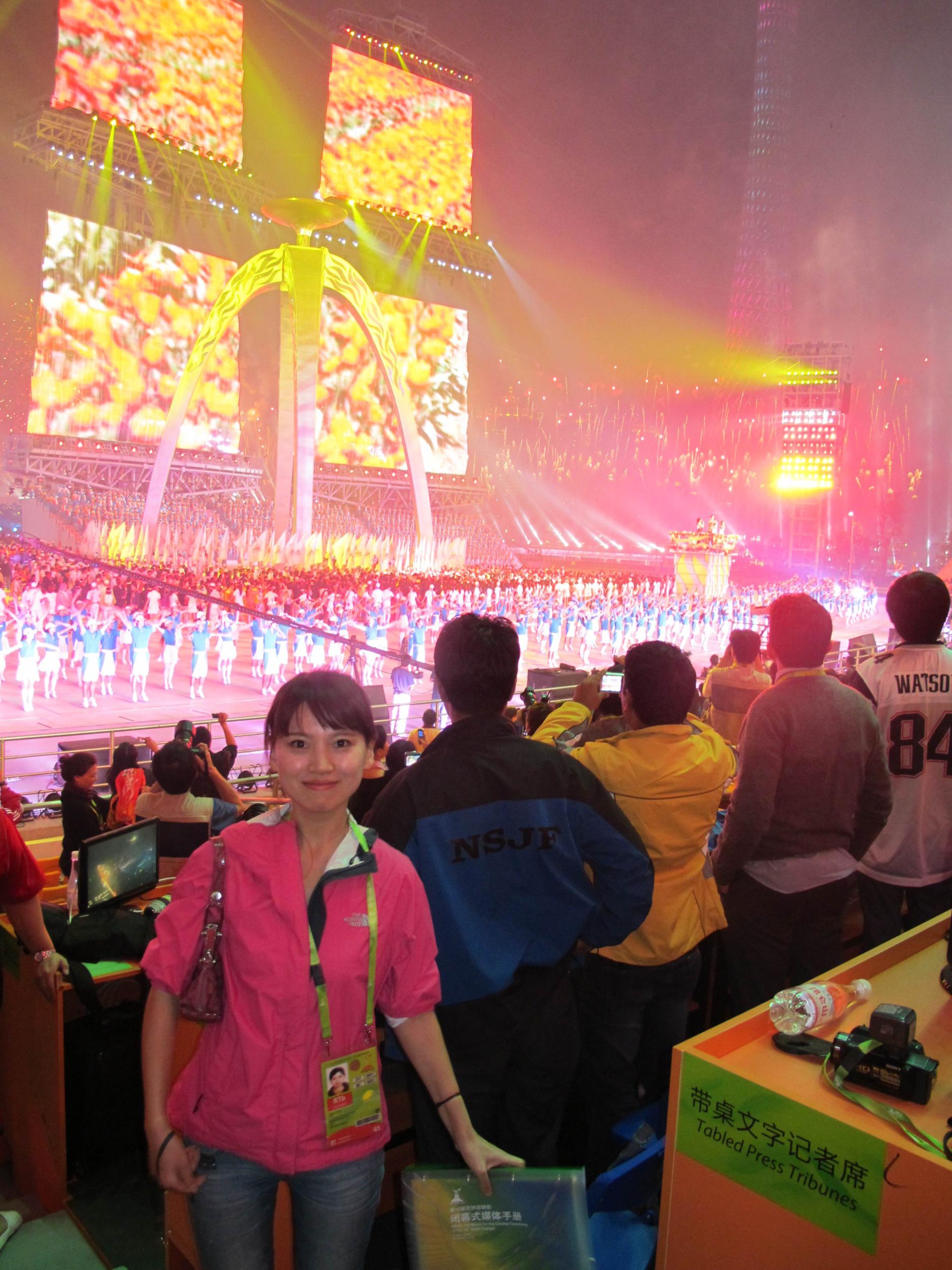 赴伦敦奥运采访:青岛人民广播电台记者冯璇