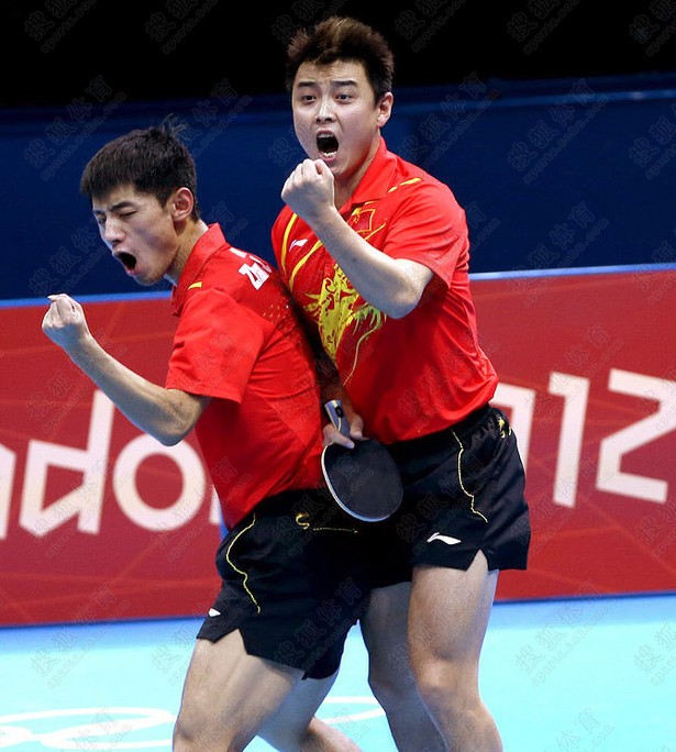 中国男乒力克德国晋级团体赛决赛 握拳庆祝霸