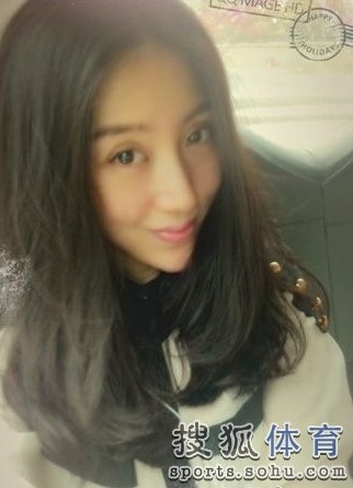 闻女友生活照曝光 非主流酷爱自拍_<em>冯喆 女</em>朋