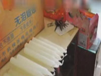 主播关注：四川内江蜡烛火柴销售火爆