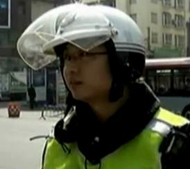 马上就办：停车还是占路？