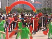 爱家爱生活：走进浮山后社区