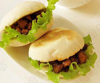 卖凉皮凉面_卖凉皮收入(2)