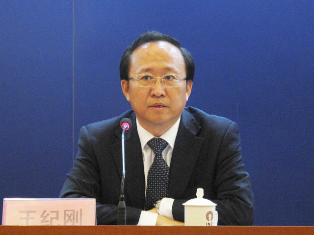 “实施三大跨越工程促进文化事业和文化创意产业繁荣发展”发布会发布人 王纪刚