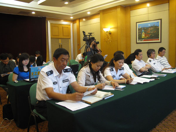 “2011年青岛市环境状况公报”新闻发布会相关人员