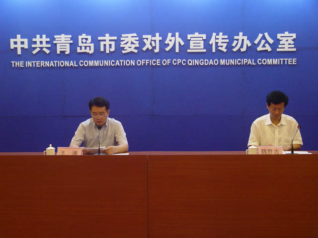 “全市宣传文化系统三个一切群众路线主题教育活动”新闻发布会现场