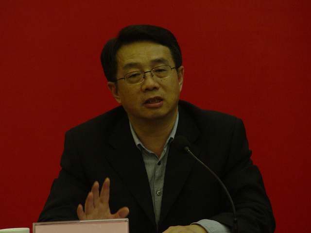 “全市纪念建党90周年和青岛建置120周年活动”新闻发布会 王溱