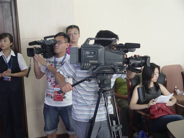 2010青岛国际帆船周筹备情况新闻发布会媒体记者