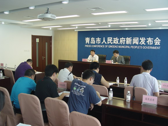 提高中小学校办学公用经费新闻发布会发布会现场
