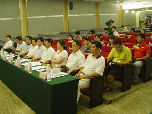 纪念北京奥运两周年、青岛市奥帆城市体育文化宣传月专题新闻发布会媒体记者