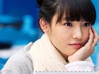 小嫚白百合：从小就是班里的文艺骨干