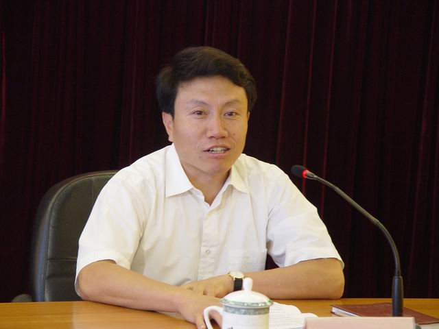 市政府副秘书长白光昭发布相关信息