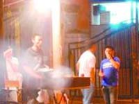 主播关注：北京严罚露天烧烤