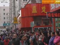 小学门前行路难追踪：给孩子一个安全的放学路