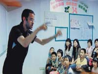 黄岛爆炸事故进展：转院患者伤情稳定