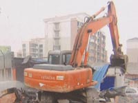 警惕：动画暴力伤不起 孩子模仿灰太狼“烤羊”