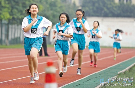 中考女生可以考足球吗,中考女生可以考足球吗知乎