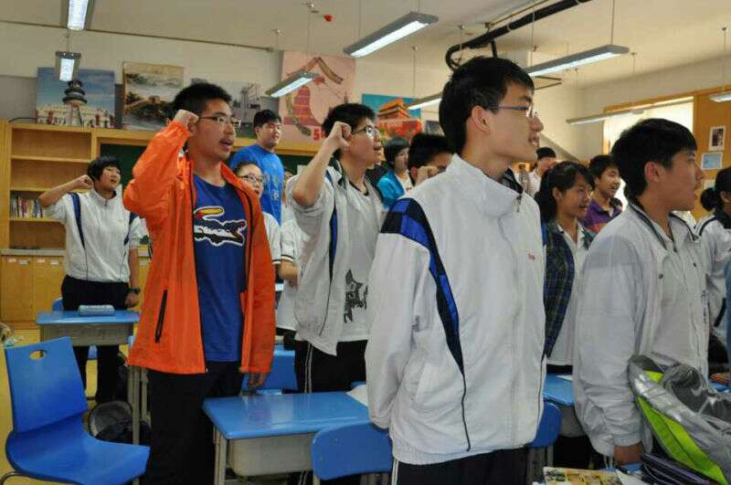 独家:26中中考前最后一课 师生互道珍重!