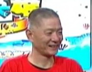 第一局：亲戚队4：0快乐老兵队