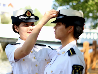 中国海军首批新疆籍维吾尔族女学员