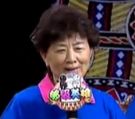 第一局：羽毛球队VS兴山巾帼队