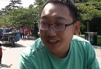街头开说：说说小长假遇到的囧事