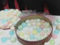 公益售卖会：手工品三小时卖空