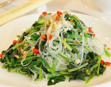绝对美味：菠菜粉丝配茄丝炒肉丝