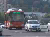 微调查：坐着公交游青岛