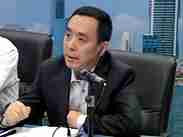 追踪：邻居私加防盗门，影响生活