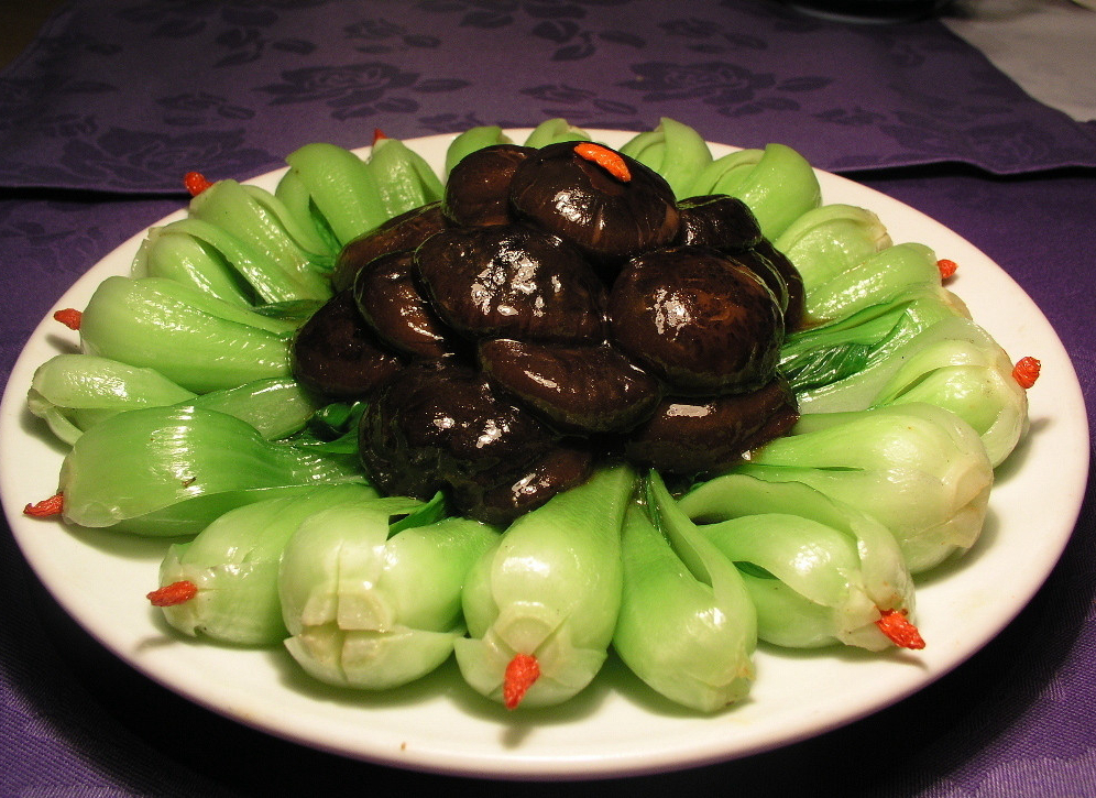 家常小炒：香菇酿肉扒油菜