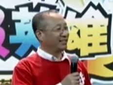 第一局：同学队8：0平凡队