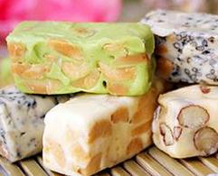 绝对美味：自制牛轧糖