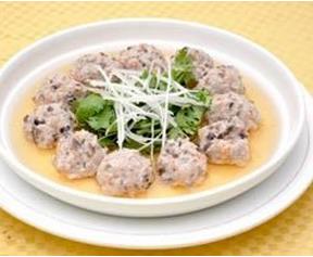 绝对美味：特色美食山东蒸肉丸