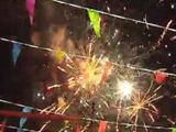天后宫除夕一片喜庆 市民撞响新年祈福钟声