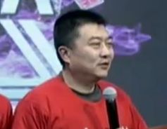 第一局：青岛人队0：0爷们队