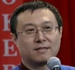 第一局很淡定对以2分优势小胜平常队