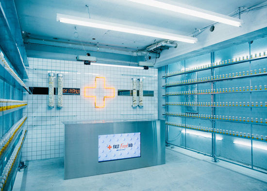 日本这家店给刚吃完快餐的人泼上一盆冷水_快