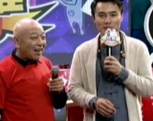 第一局：两队零分持平 互不相让
