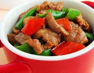 绝对美味：鸭腿肉与蔬菜