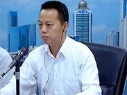 周边小贩占路经营，居民出行困难