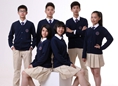 青岛中小学试点自主选购校服