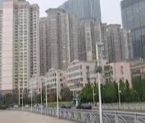 三伏天高温来袭 外出注意防暑降温