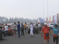 微调查：热天堵车，公交车可以提前开门吗？