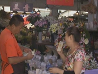 微调查：“七夕”变情人节