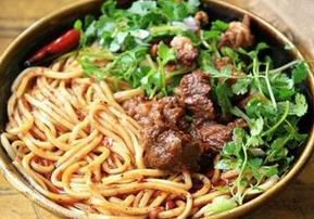 绝对美味：红烧牛肉面