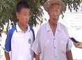 做一名乡村教师 祖孙俩的共同选择
