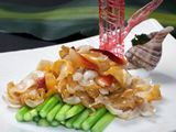 绝对美味：芦笋爆海螺