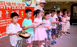 厨神来啦，萌宝和芭比妙手DIY